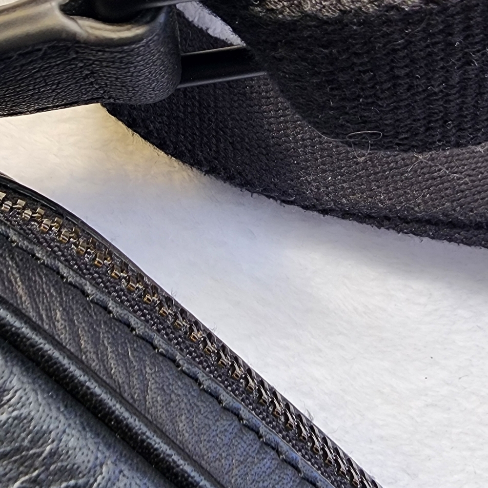 Fossil Men's Sport Buffalo Hide leather courier/messenger bag color Black NWOT - Picture 10 of 17